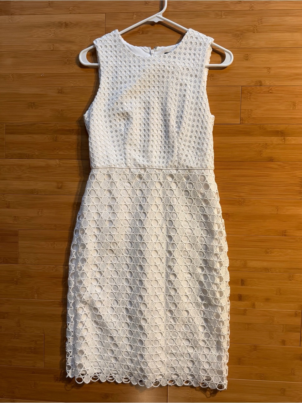 Ann Taylor Petite White Eyelet Dress – Size 2P